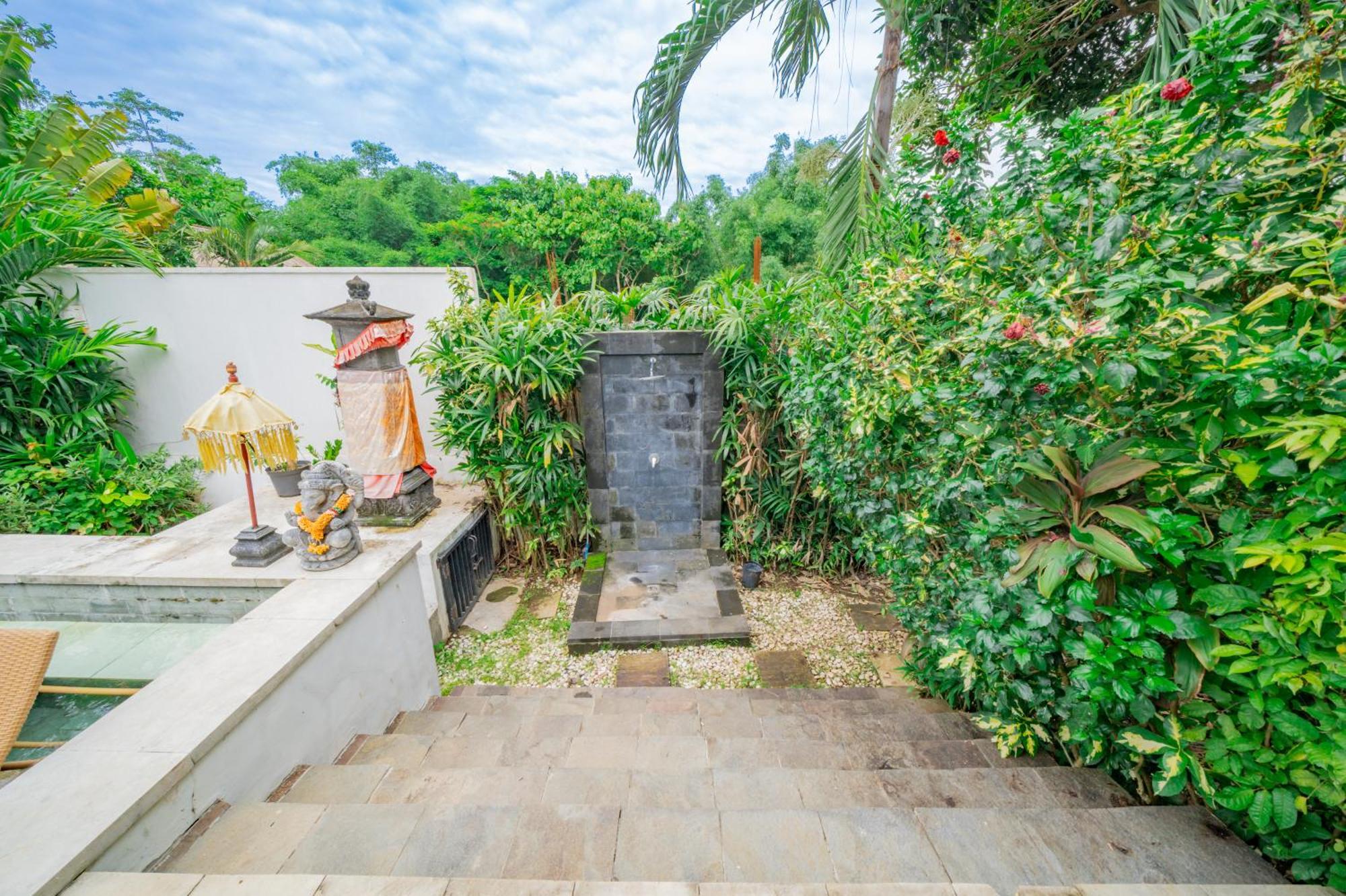 Bali Sunyi Villas Jimbaran  Exterior photo